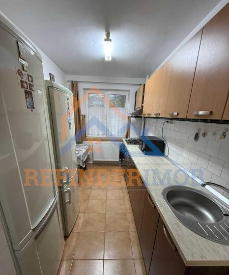 Salajan, metroul 1 Decembrie 1918, apartament de vanzare cu 2 camere,